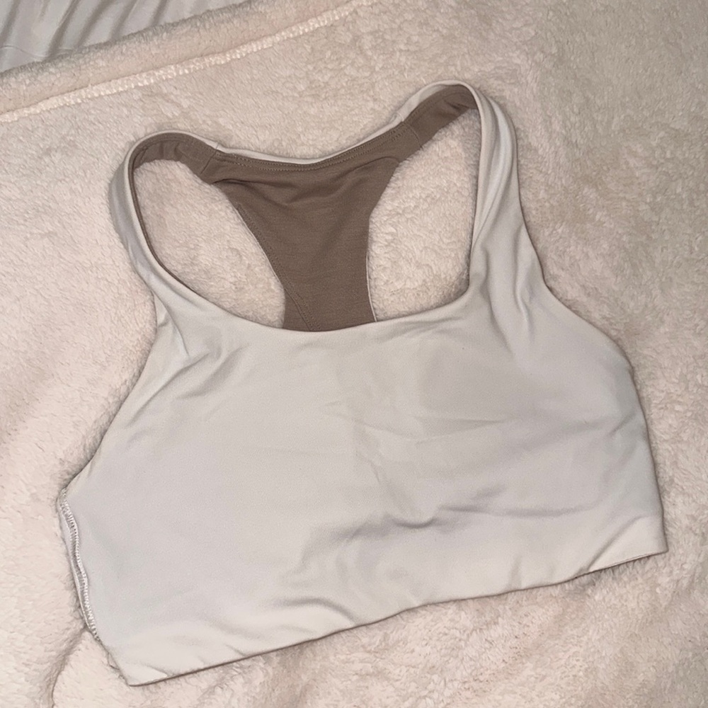 Lululemon Invigorate Bra with Clasp *High Support